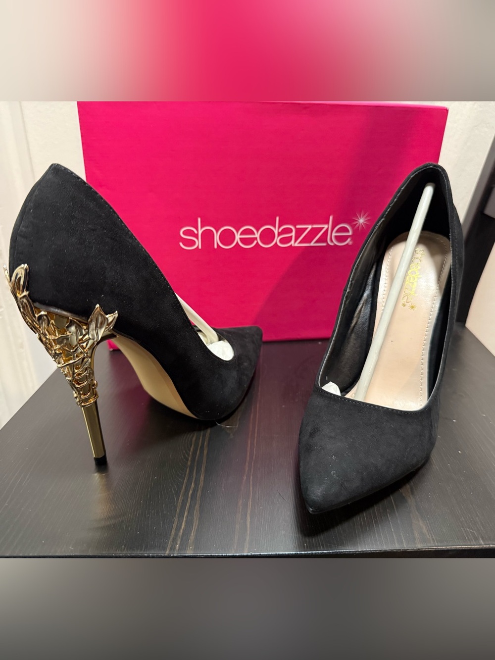 Shoe Dazzle Black Pointed Toe Pumps with Ornate Gold Stiletto Heel size 7.5